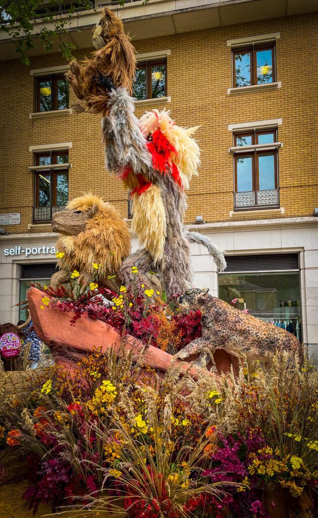 Circle of Life floral display at Chelsea in Bloom