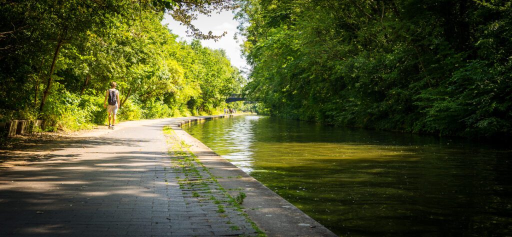 Wide, flat Regent's Canal walking path