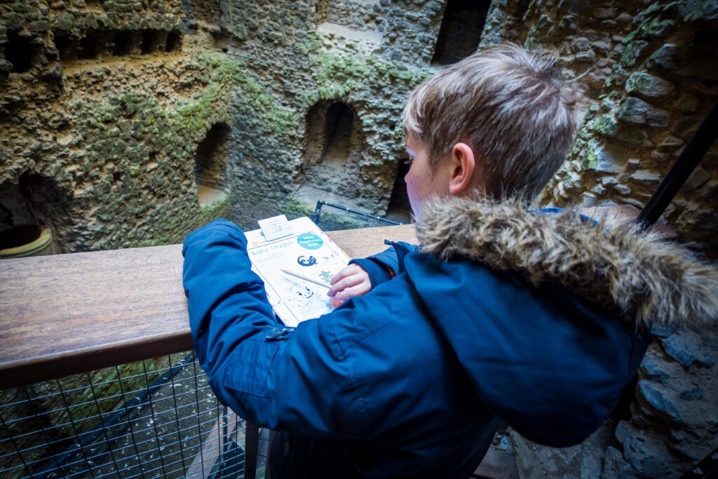 Children's treasure hunt at Rochester castle
