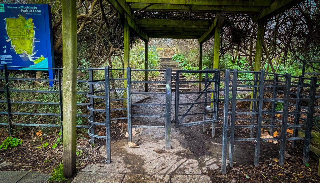 Entrance to Mudchute Park