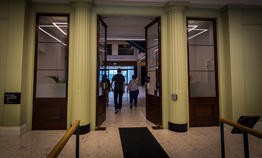Automatic doors to the entrance to the Hunterian Museum