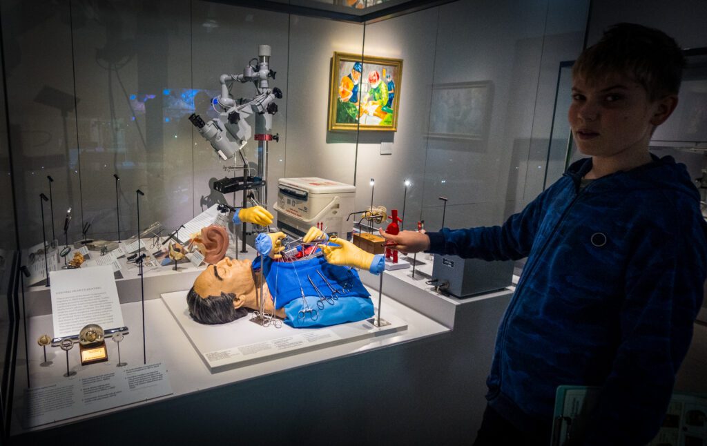 A model showing modern surgery techniques