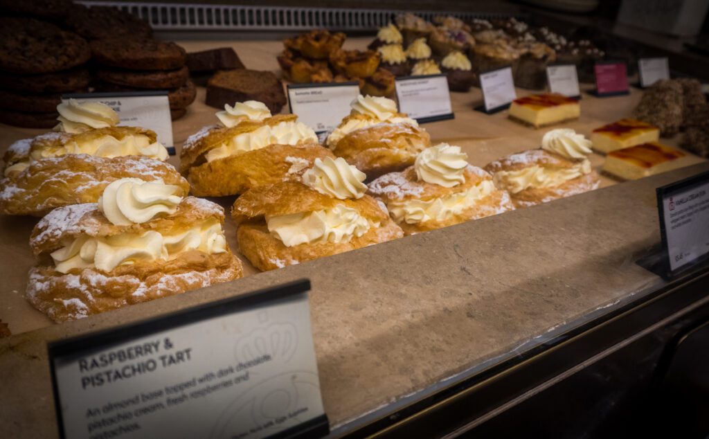 Cream Buns at Ole and Steen